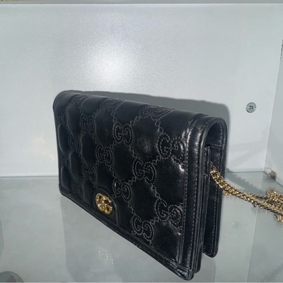 Gucci Black and Gold Quilted Clutch - Picture 4 of 4
